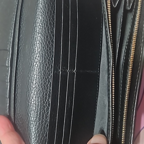 Gucci tri fold long wallet - Picture 6 of 15